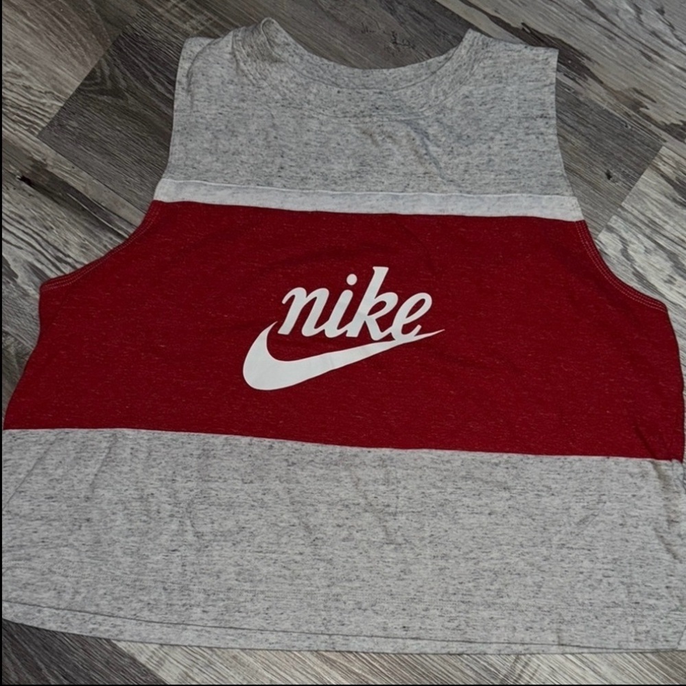 Nike Women’s Varsity Sportswear Crop - Picture 6 of 8